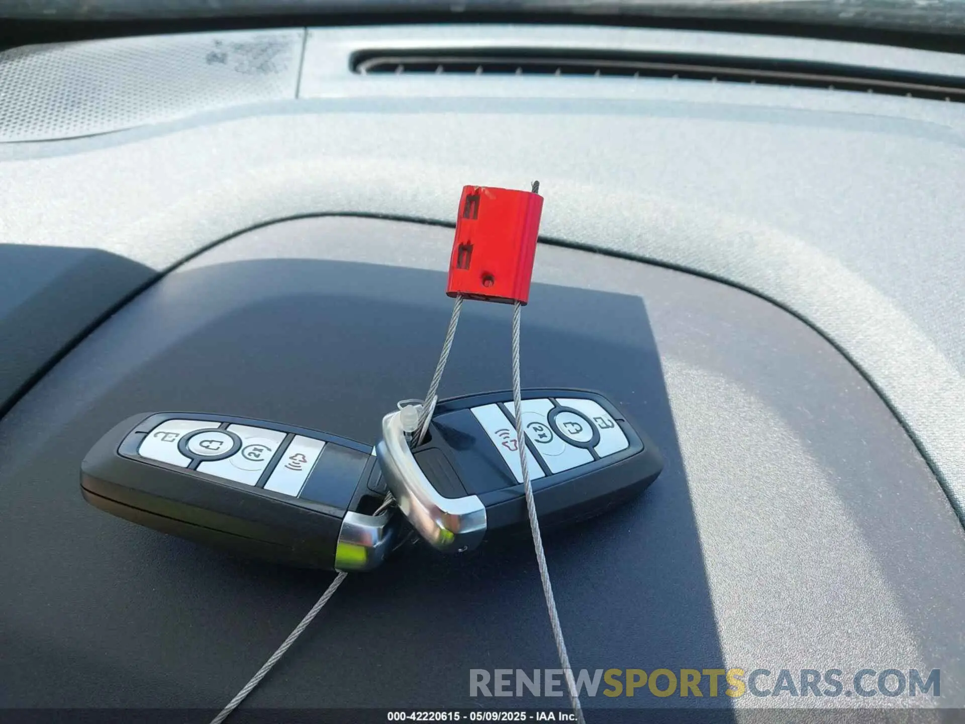 11 Photograph of a damaged car 3FTTW8S9XRRB21234 FORD MAVERICK 2024
