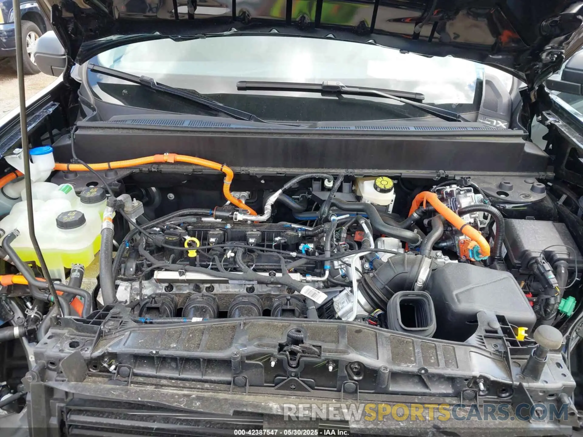 10 Фотография поврежденного автомобиля 3FTTW8H30SRA30269 FORD MAVERICK 2025