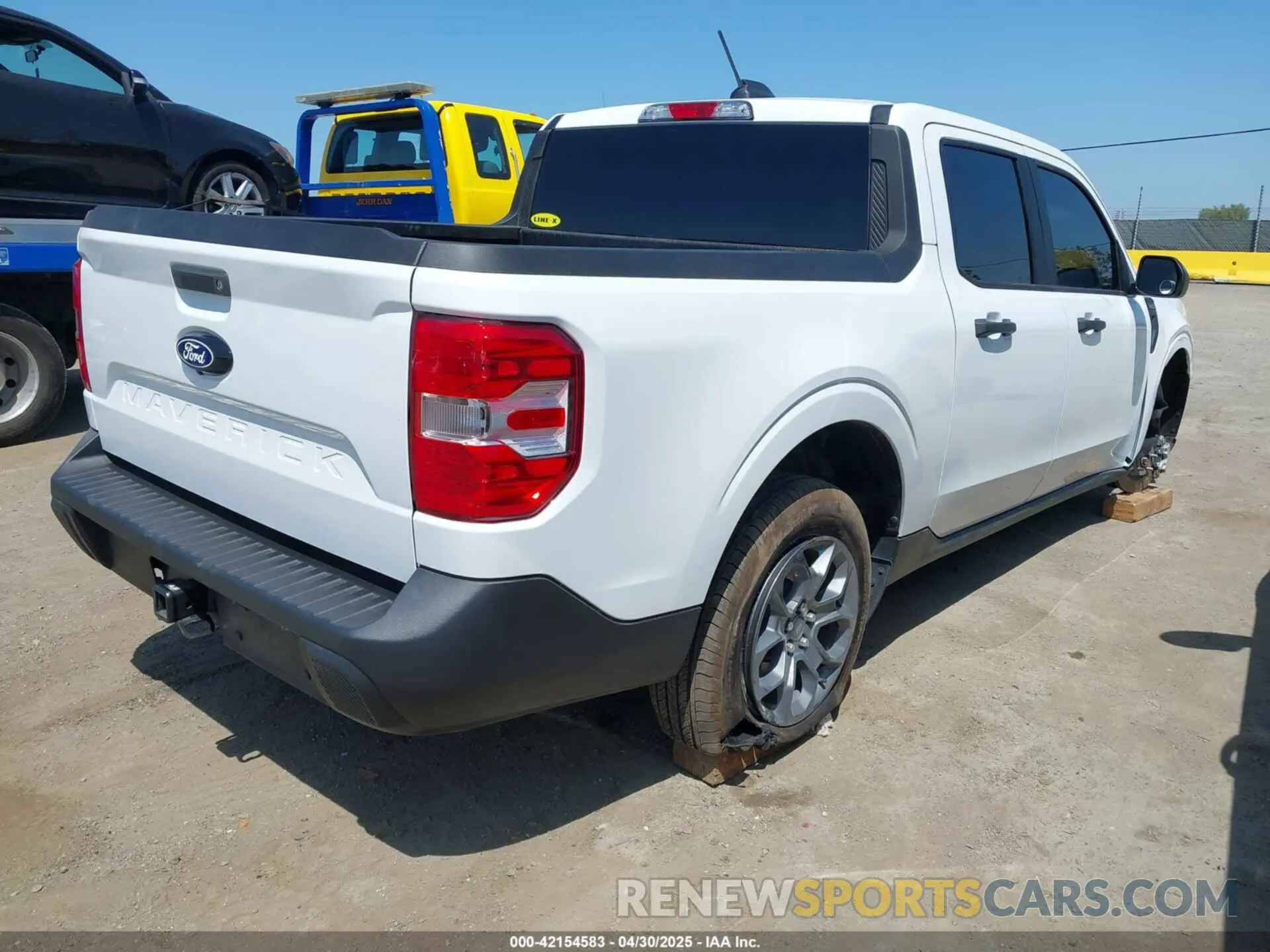 4 Фотография поврежденного автомобиля 3FTTW8JA6SRA12562 FORD MAVERICK 2025