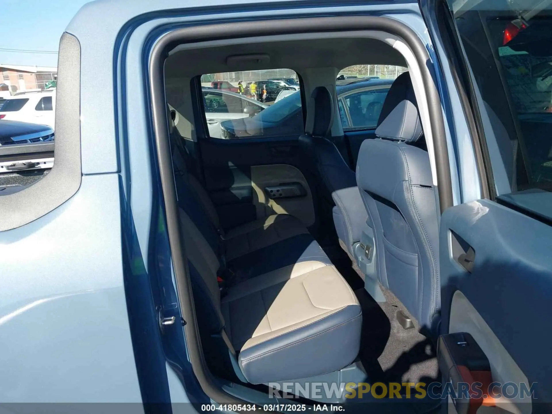 8 Фотография поврежденного автомобиля 3FTTW8SA3SRA17801 FORD MAVERICK 2025