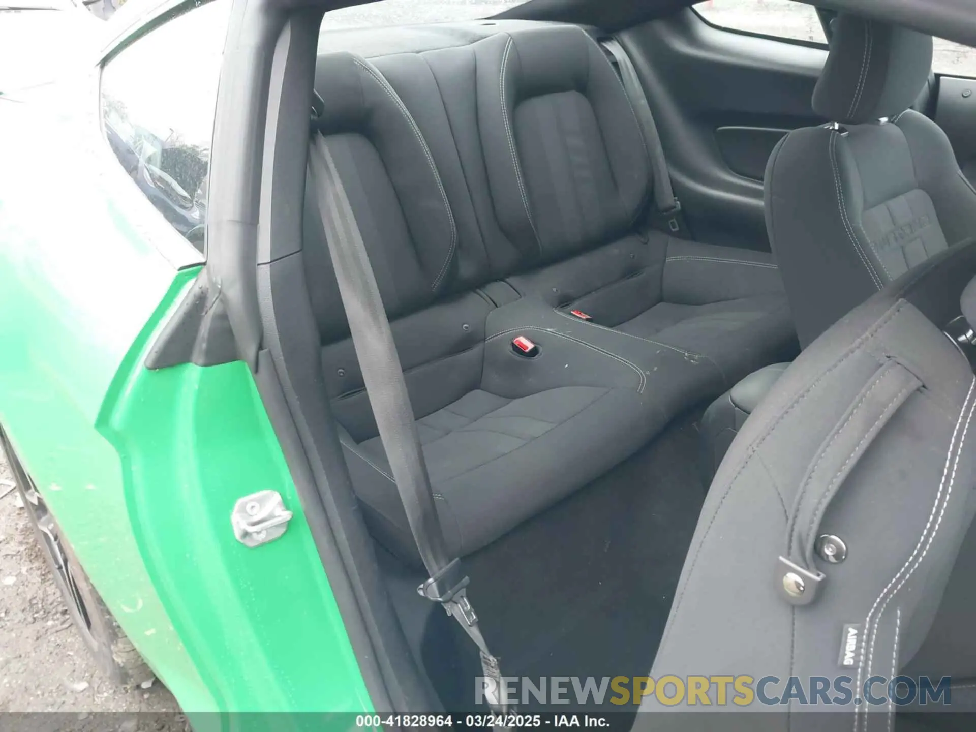 8 Photograph of a damaged car 1FA6P8CF0K5120350 FORD MUSTANG 2019