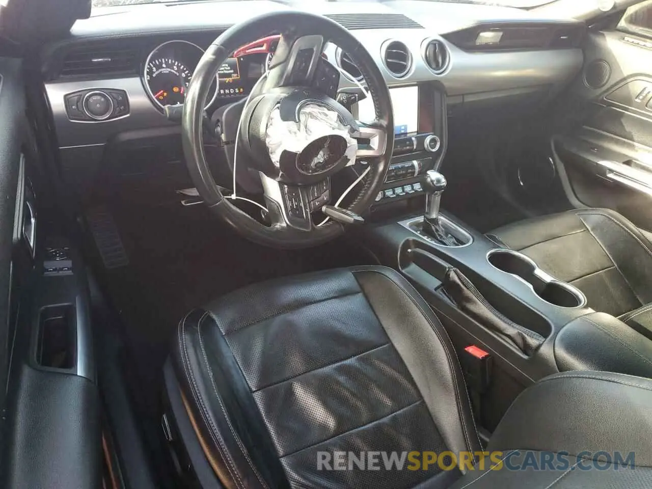 8 Фотография поврежденного автомобиля 1FA6P8CF0K5134040 FORD MUSTANG 2019