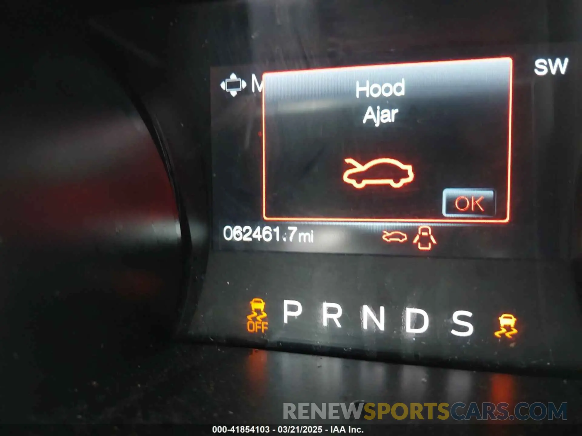 16 Photograph of a damaged car 1FA6P8CF1K5146942 FORD MUSTANG 2019