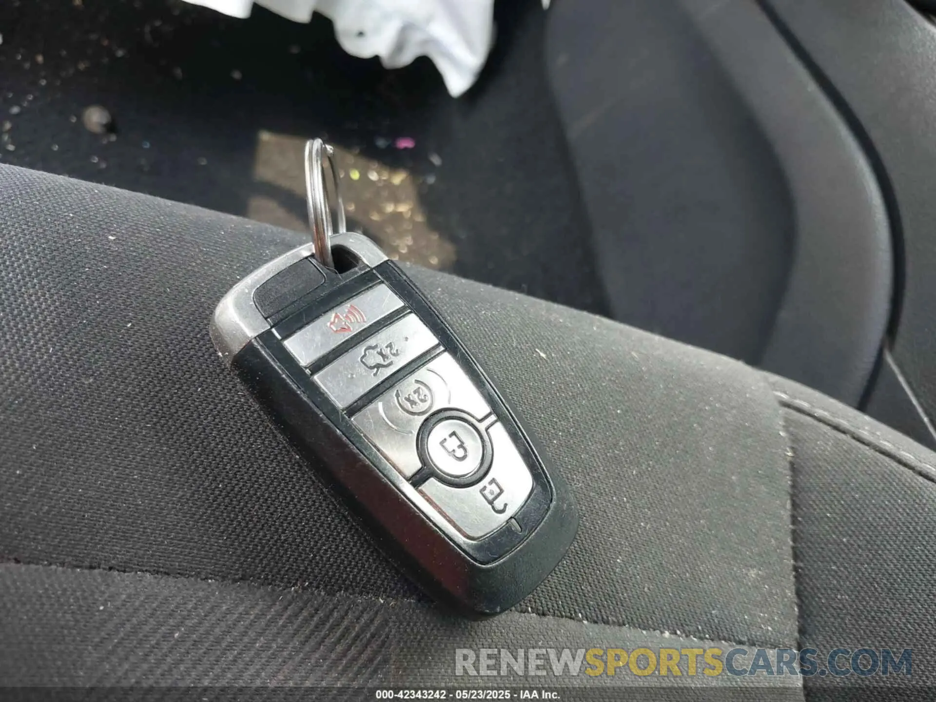 11 Photograph of a damaged car 1FA6P8CF1K5192822 FORD MUSTANG 2019