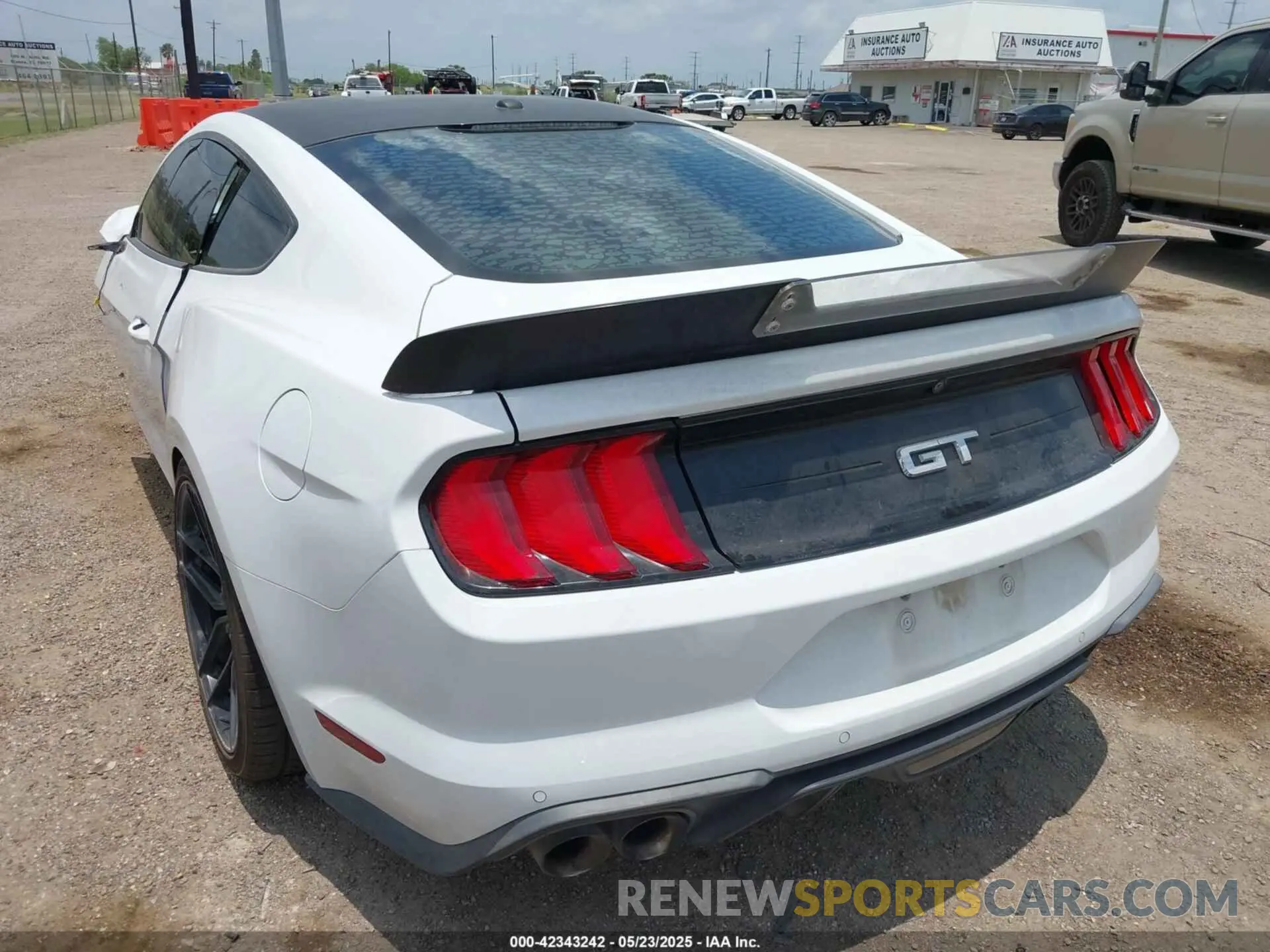 3 Photograph of a damaged car 1FA6P8CF1K5192822 FORD MUSTANG 2019