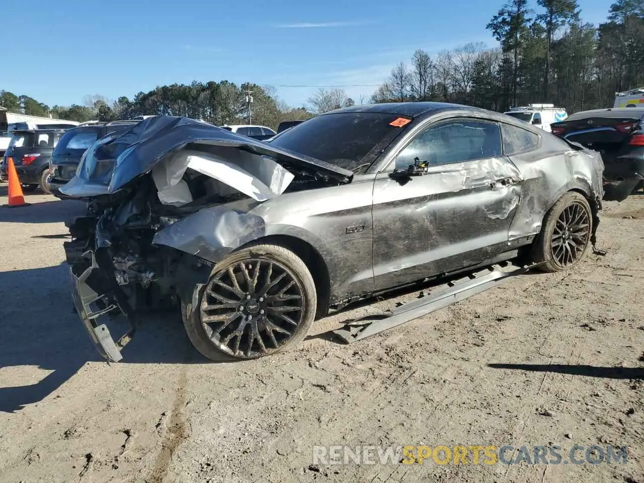 1 Фотография поврежденного автомобиля 1FA6P8CF2K5125369 FORD MUSTANG 2019
