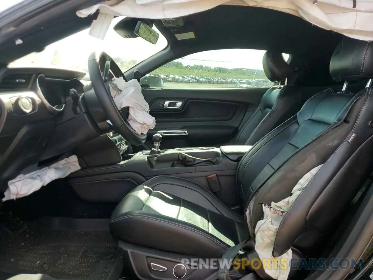7 Photograph of a damaged car 1FA6P8CF2K5189704 FORD MUSTANG 2019