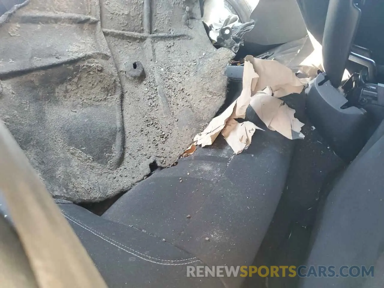 10 Photograph of a damaged car 1FA6P8CF3K5191560 FORD MUSTANG 2019