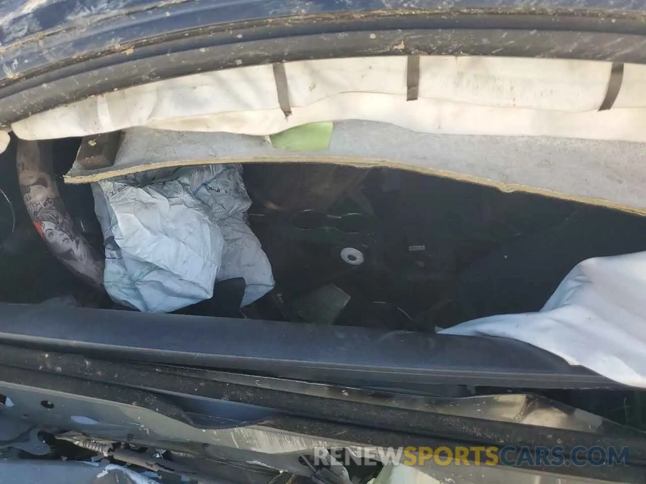 7 Photograph of a damaged car 1FA6P8CF3K5191560 FORD MUSTANG 2019