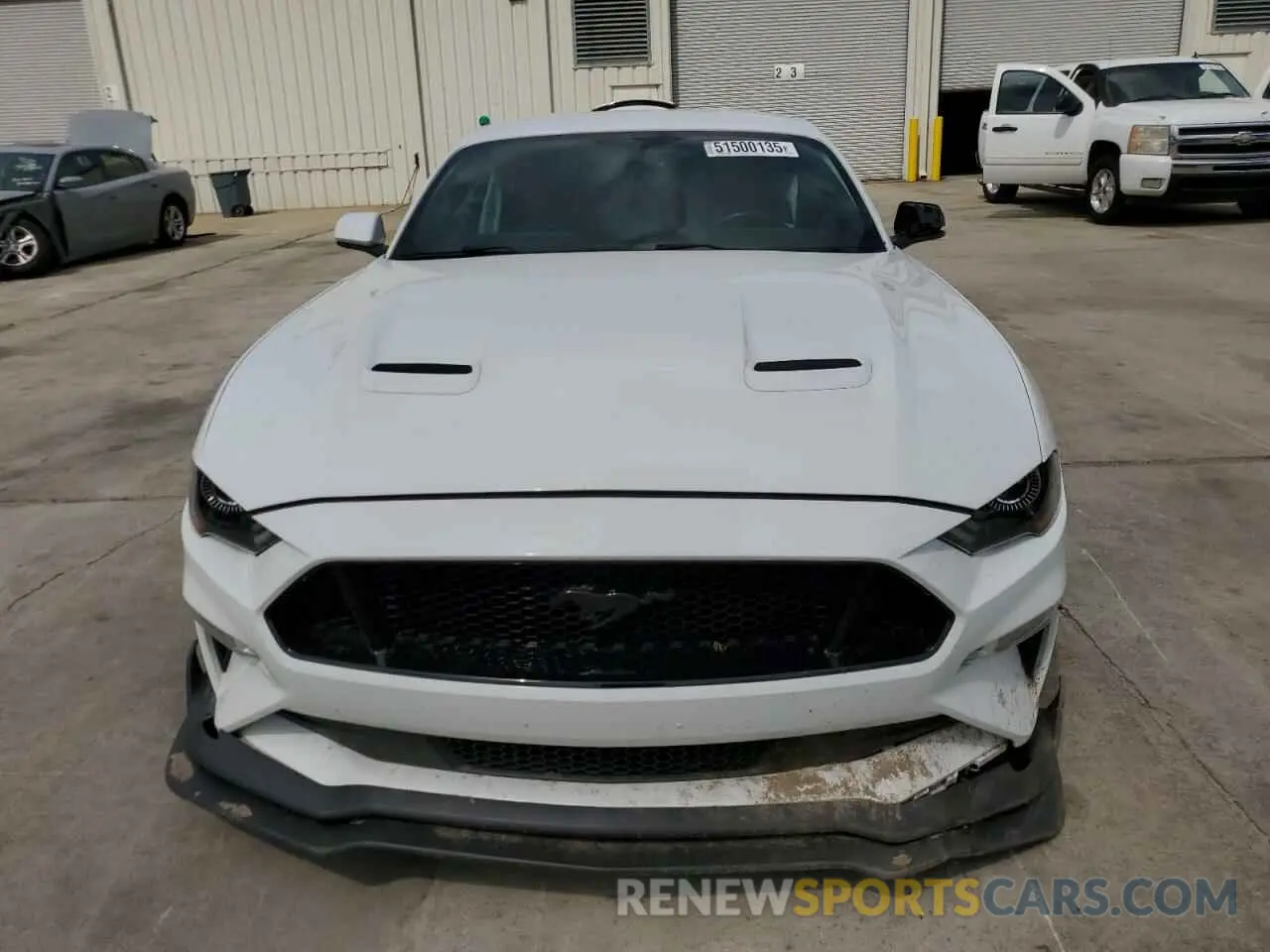 5 Photograph of a damaged car 1FA6P8CF5K5124975 FORD MUSTANG 2019