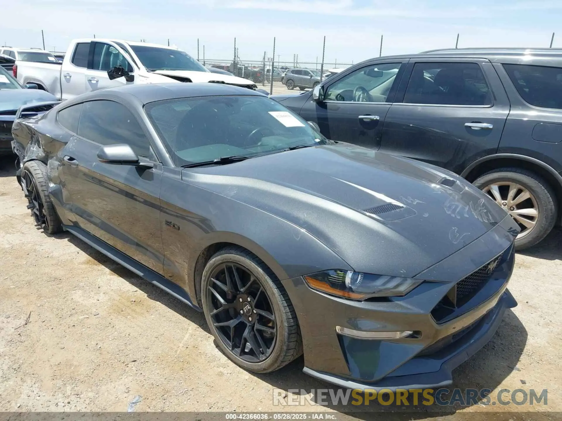 1 Photograph of a damaged car 1FA6P8CF5K5125267 FORD MUSTANG 2019