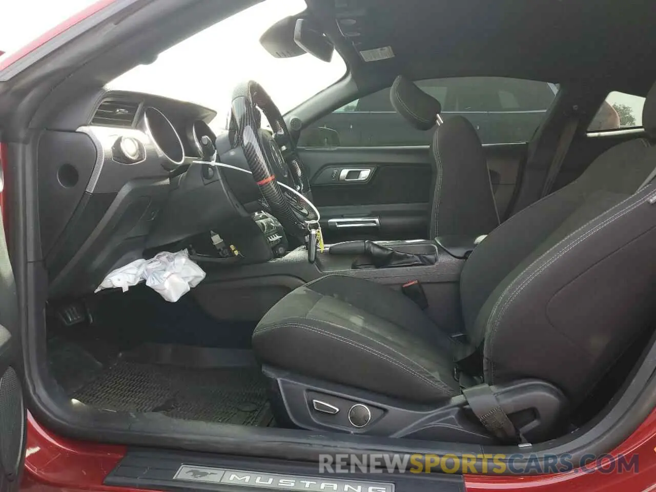 7 Photograph of a damaged car 1FA6P8CF5K5178437 FORD MUSTANG 2019