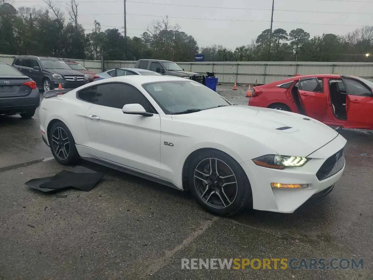 4 Фотография поврежденного автомобиля 1FA6P8CF5K5199725 FORD MUSTANG 2019