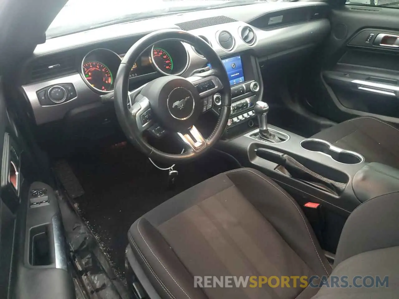 8 Фотография поврежденного автомобиля 1FA6P8CF5K5199725 FORD MUSTANG 2019