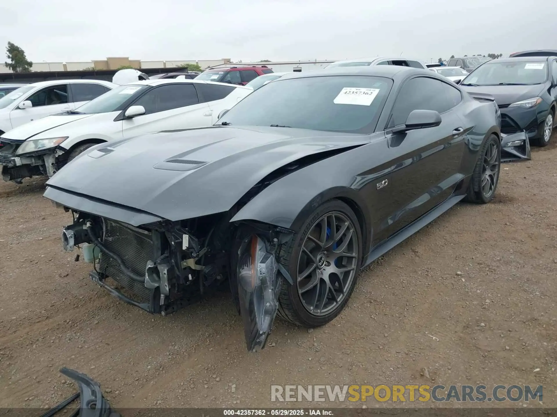2 Фотография поврежденного автомобиля 1FA6P8CF6K5203099 FORD MUSTANG 2019