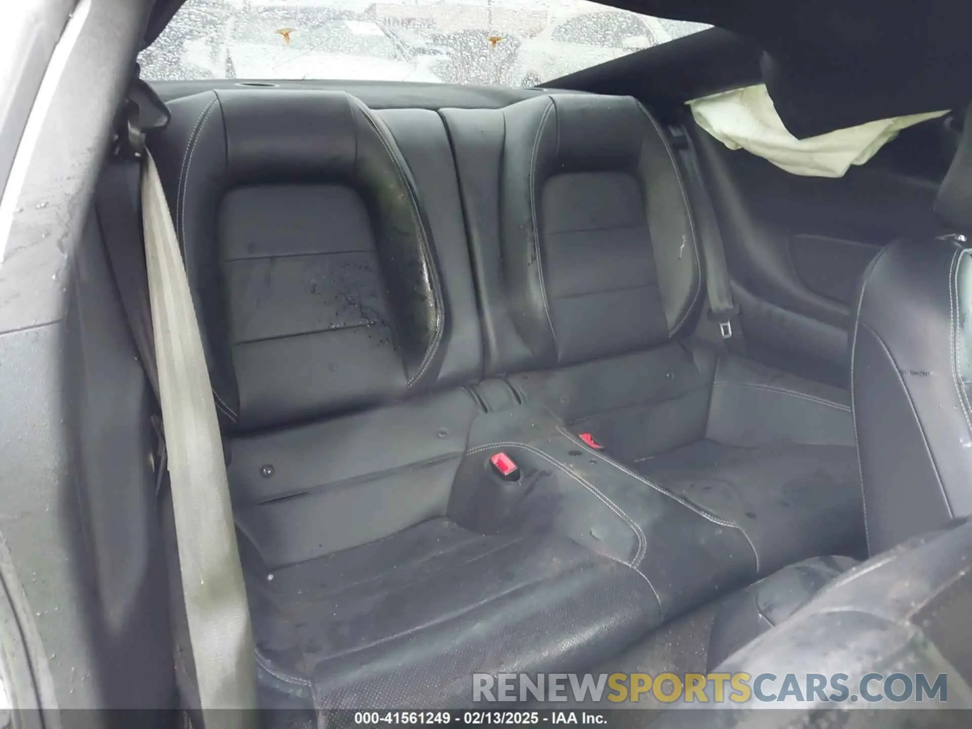 8 Photograph of a damaged car 1FA6P8CF9K5106575 FORD MUSTANG 2019