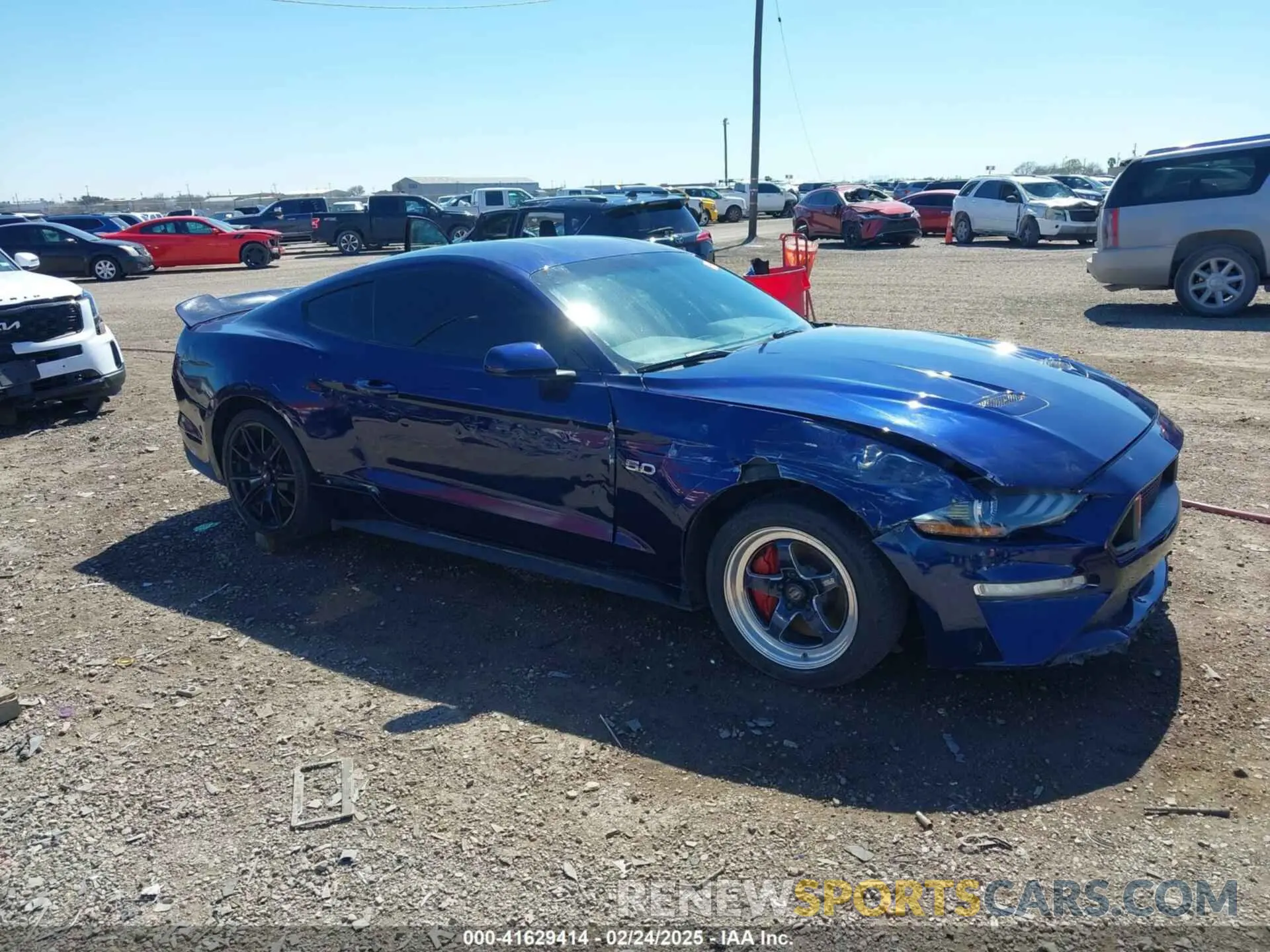 1 Фотография поврежденного автомобиля 1FA6P8CF9K5135798 FORD MUSTANG 2019