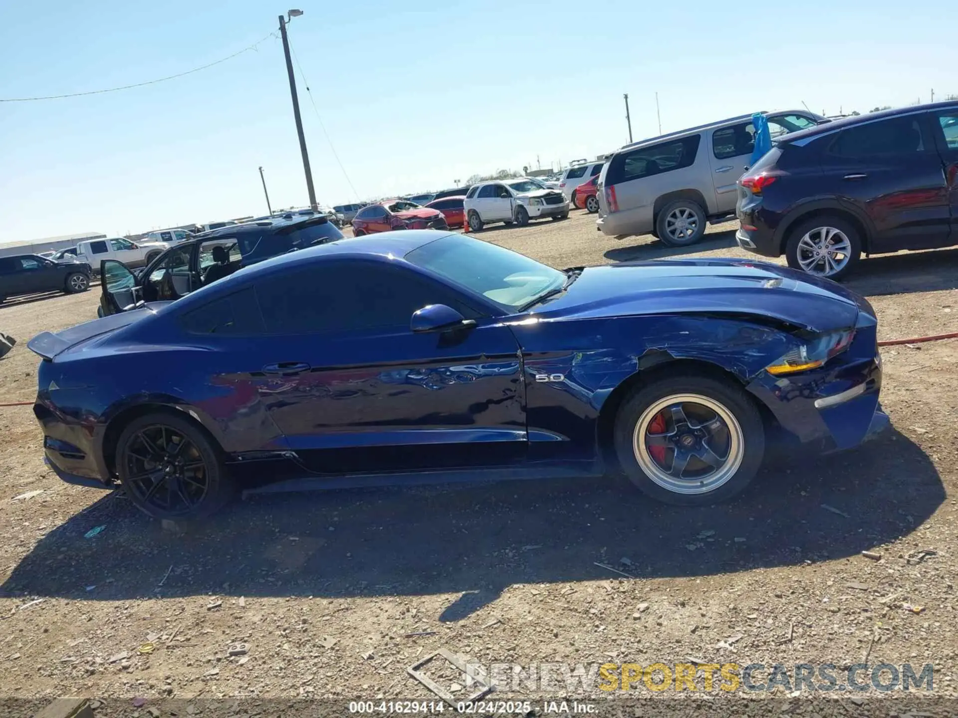 13 Фотография поврежденного автомобиля 1FA6P8CF9K5135798 FORD MUSTANG 2019