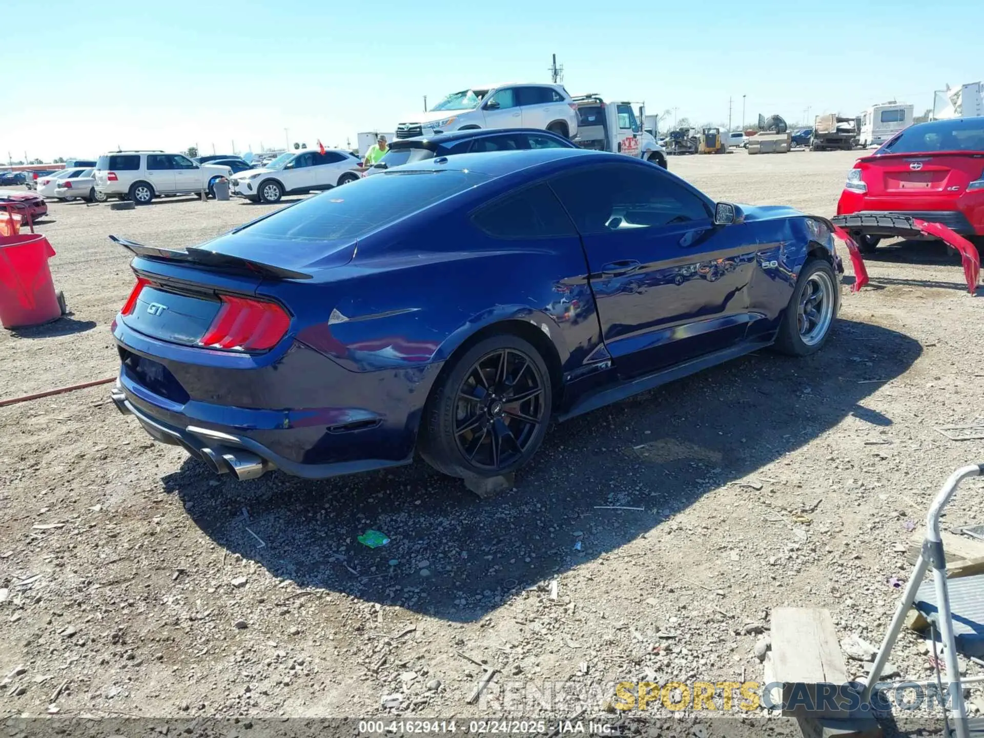 4 Фотография поврежденного автомобиля 1FA6P8CF9K5135798 FORD MUSTANG 2019