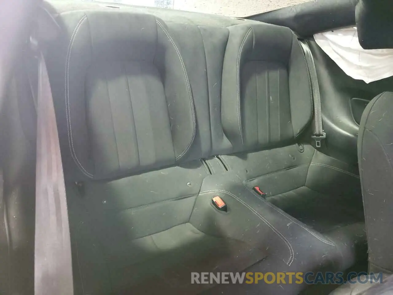 10 Photograph of a damaged car 1FA6P8CF9K5146803 FORD MUSTANG 2019