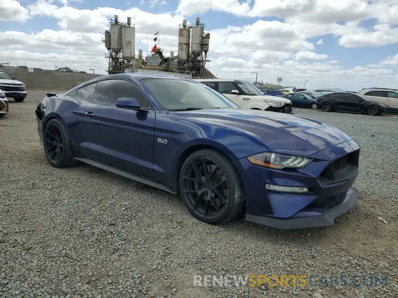 4 Photograph of a damaged car 1FA6P8CFXK5189739 FORD MUSTANG 2019
