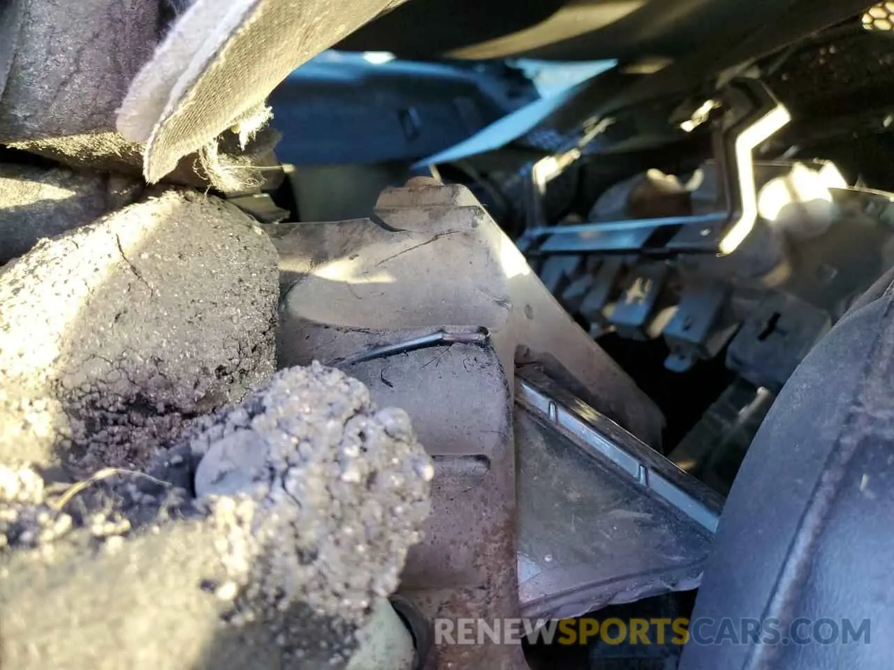 10 Photograph of a damaged car 1FA6P8K05K5502645 FORD MUSTANG 2019