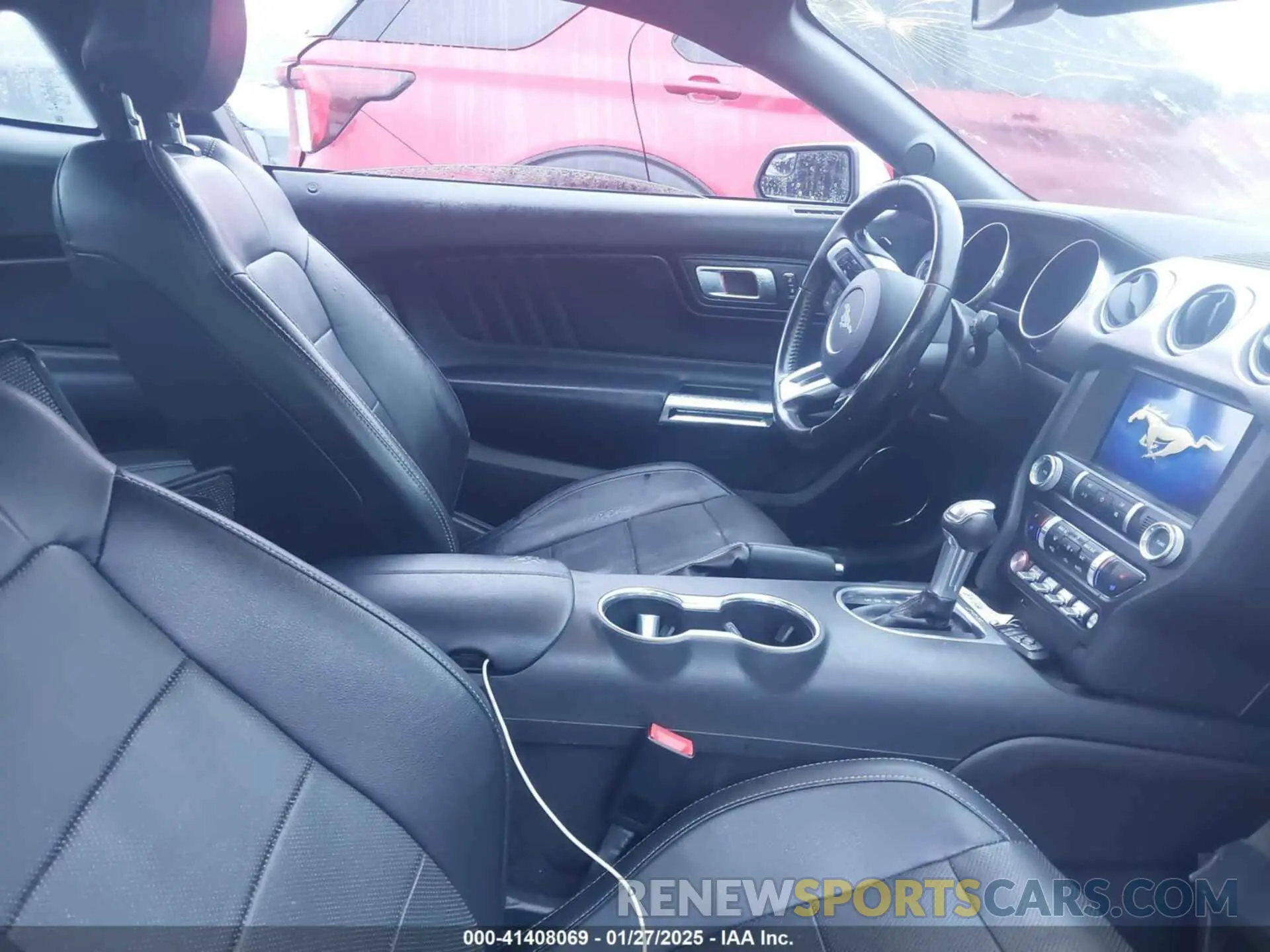 5 Photograph of a damaged car 1FA6P8TH0K5172045 FORD MUSTANG 2019