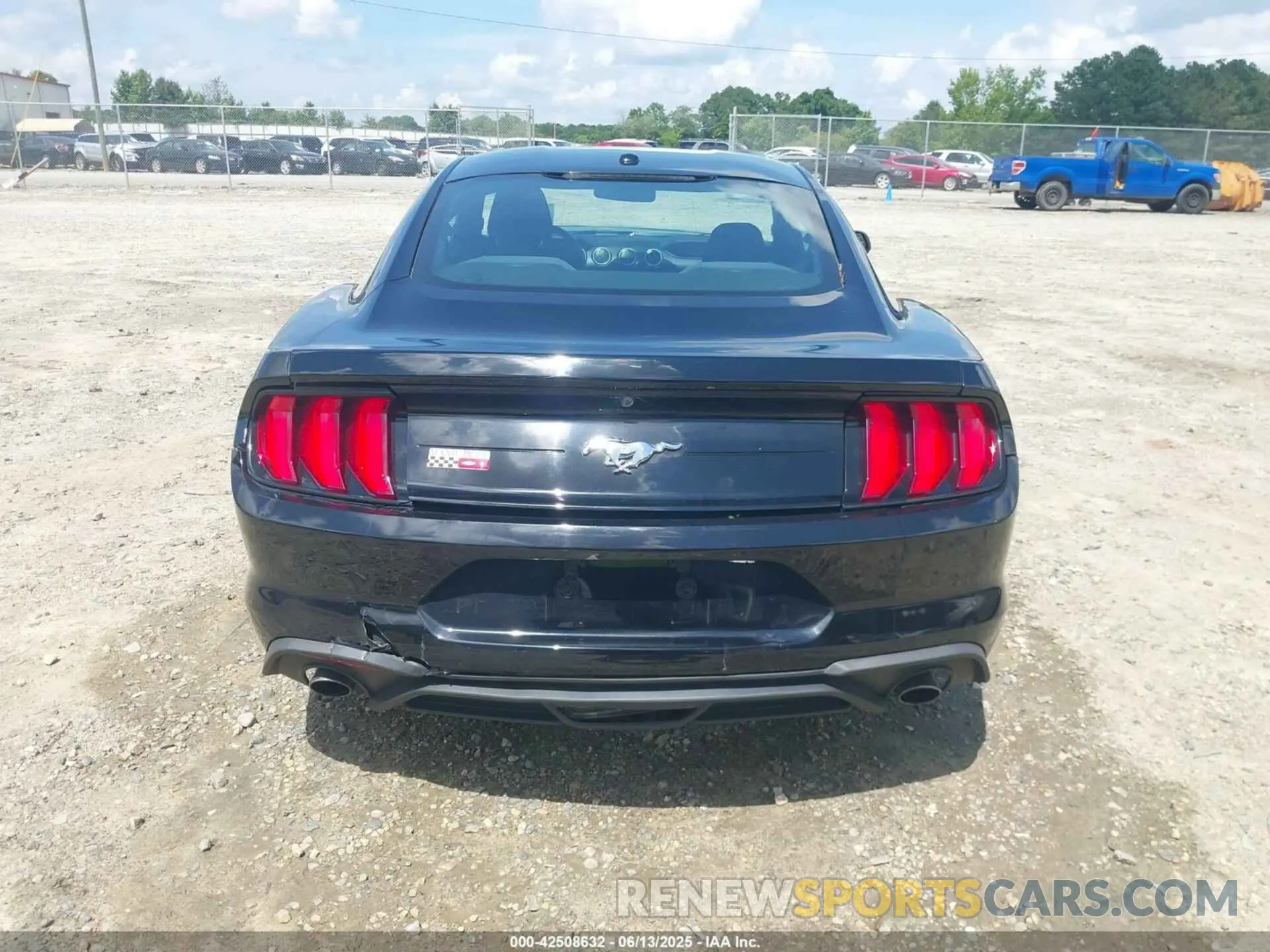 16 Photograph of a damaged car 1FA6P8TH1K5197214 FORD MUSTANG 2019