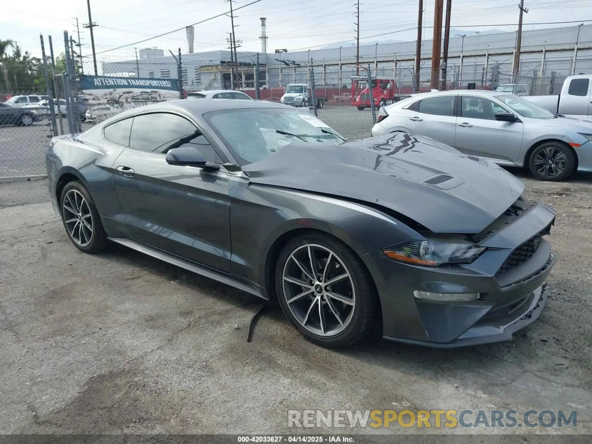 1 Photograph of a damaged car 1FA6P8TH2K5119105 FORD MUSTANG 2019
