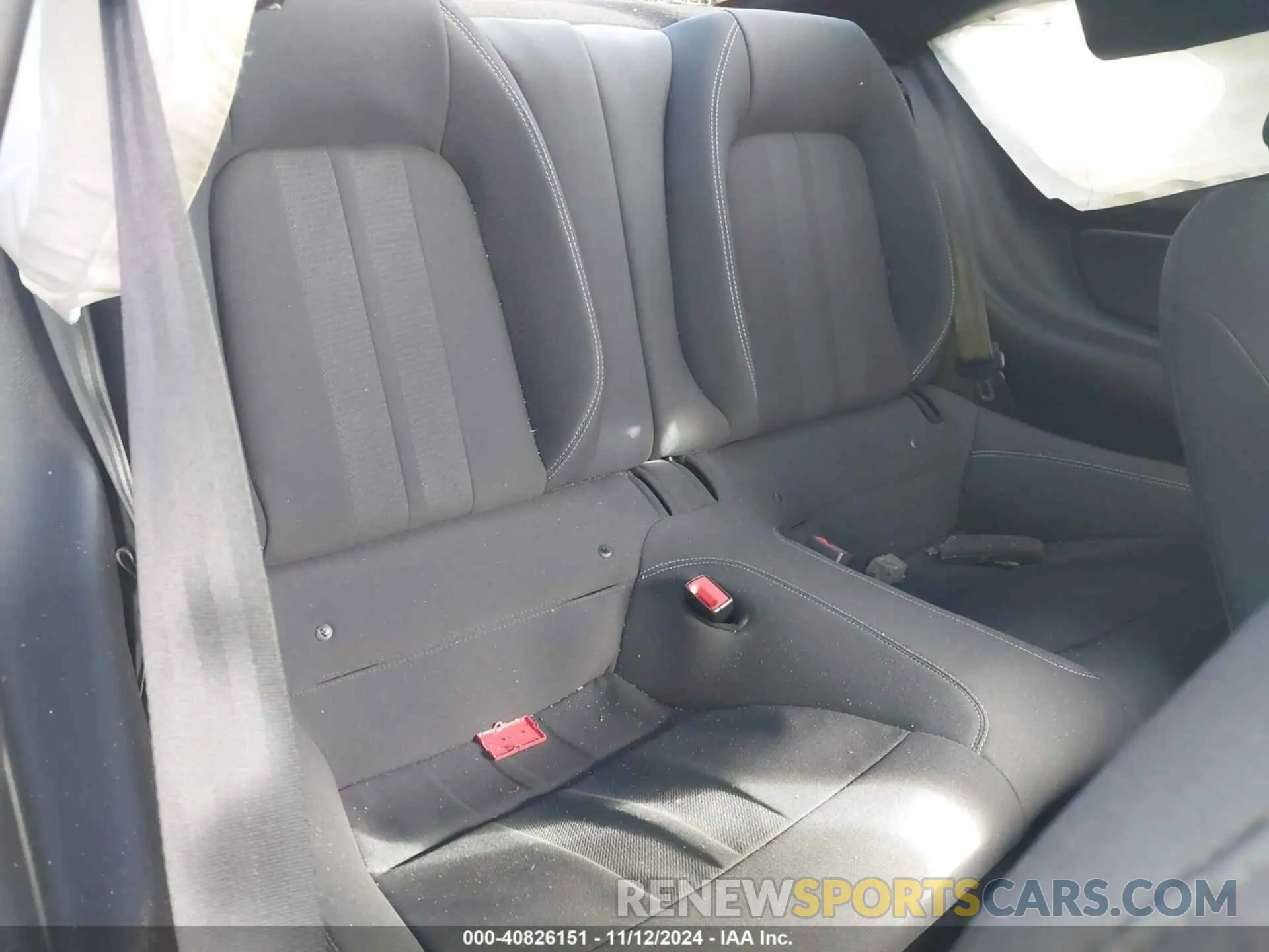 8 Photograph of a damaged car 1FA6P8TH4K5200283 FORD MUSTANG 2019