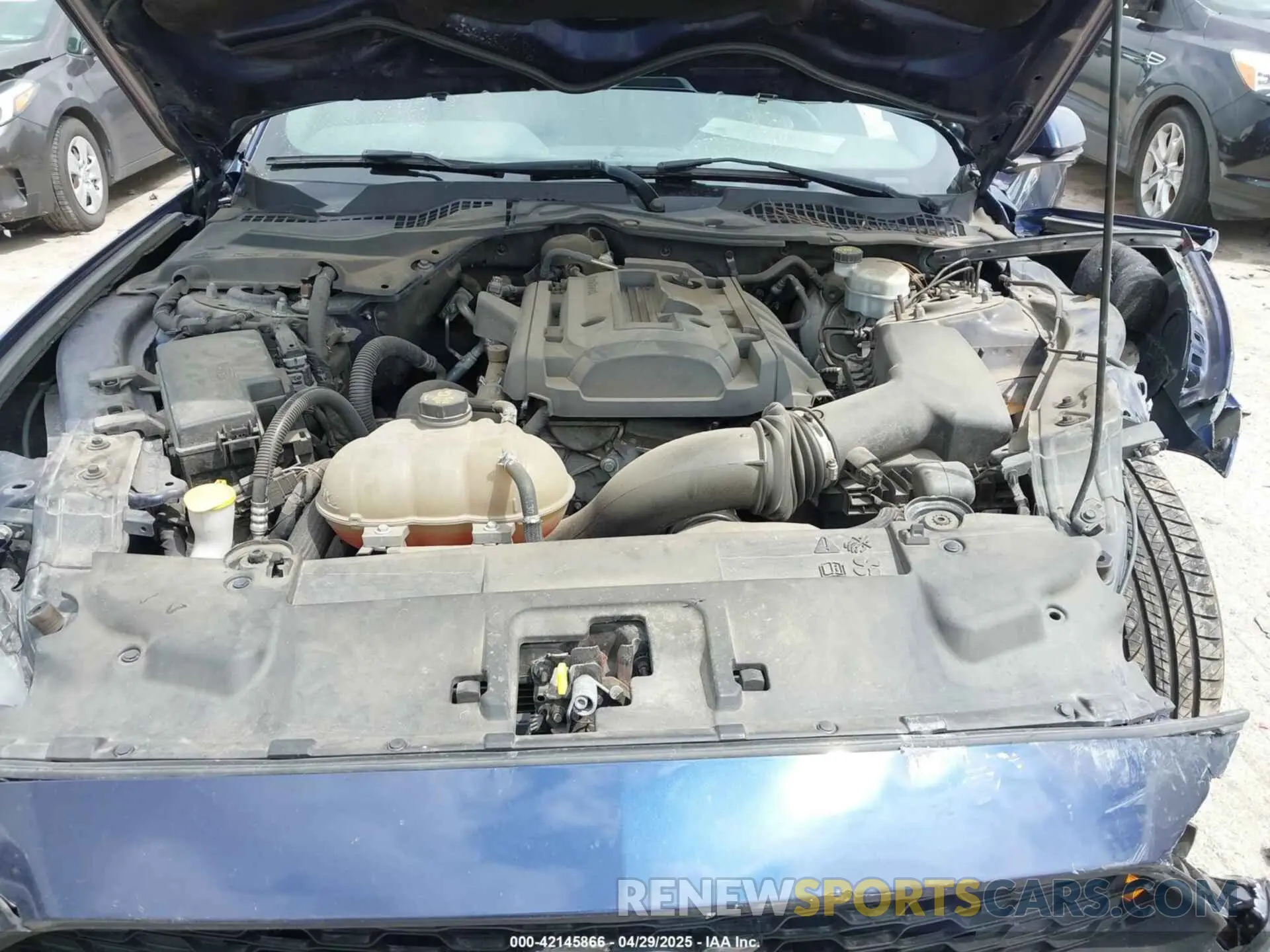 10 Photograph of a damaged car 1FA6P8TH5K5157279 FORD MUSTANG 2019