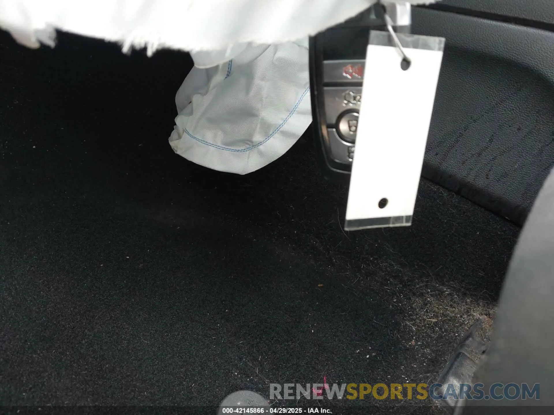 11 Photograph of a damaged car 1FA6P8TH5K5157279 FORD MUSTANG 2019