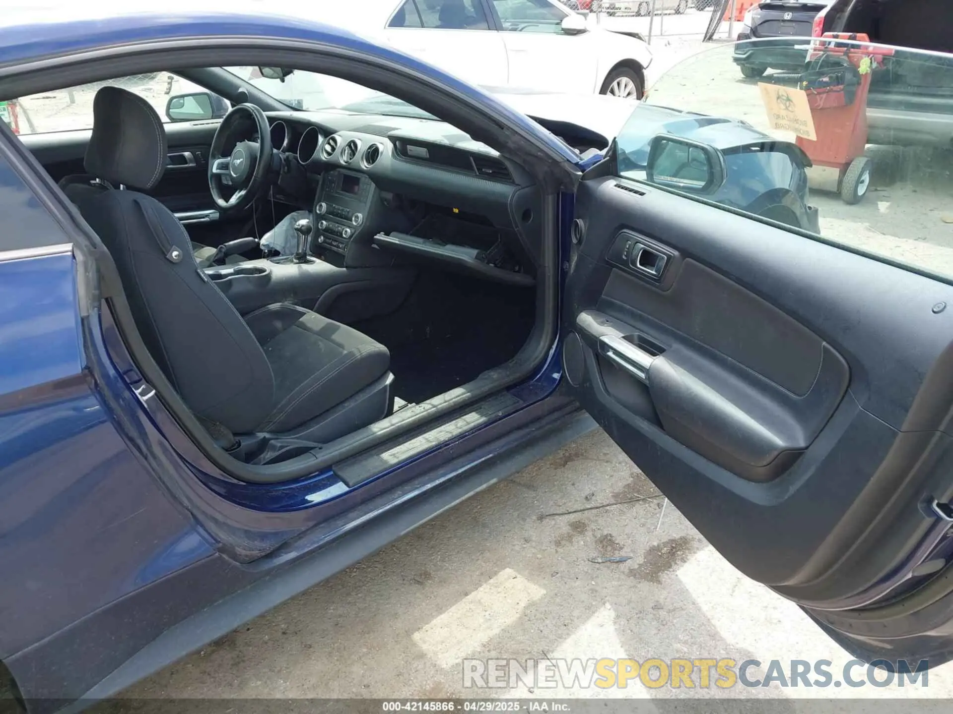5 Photograph of a damaged car 1FA6P8TH5K5157279 FORD MUSTANG 2019