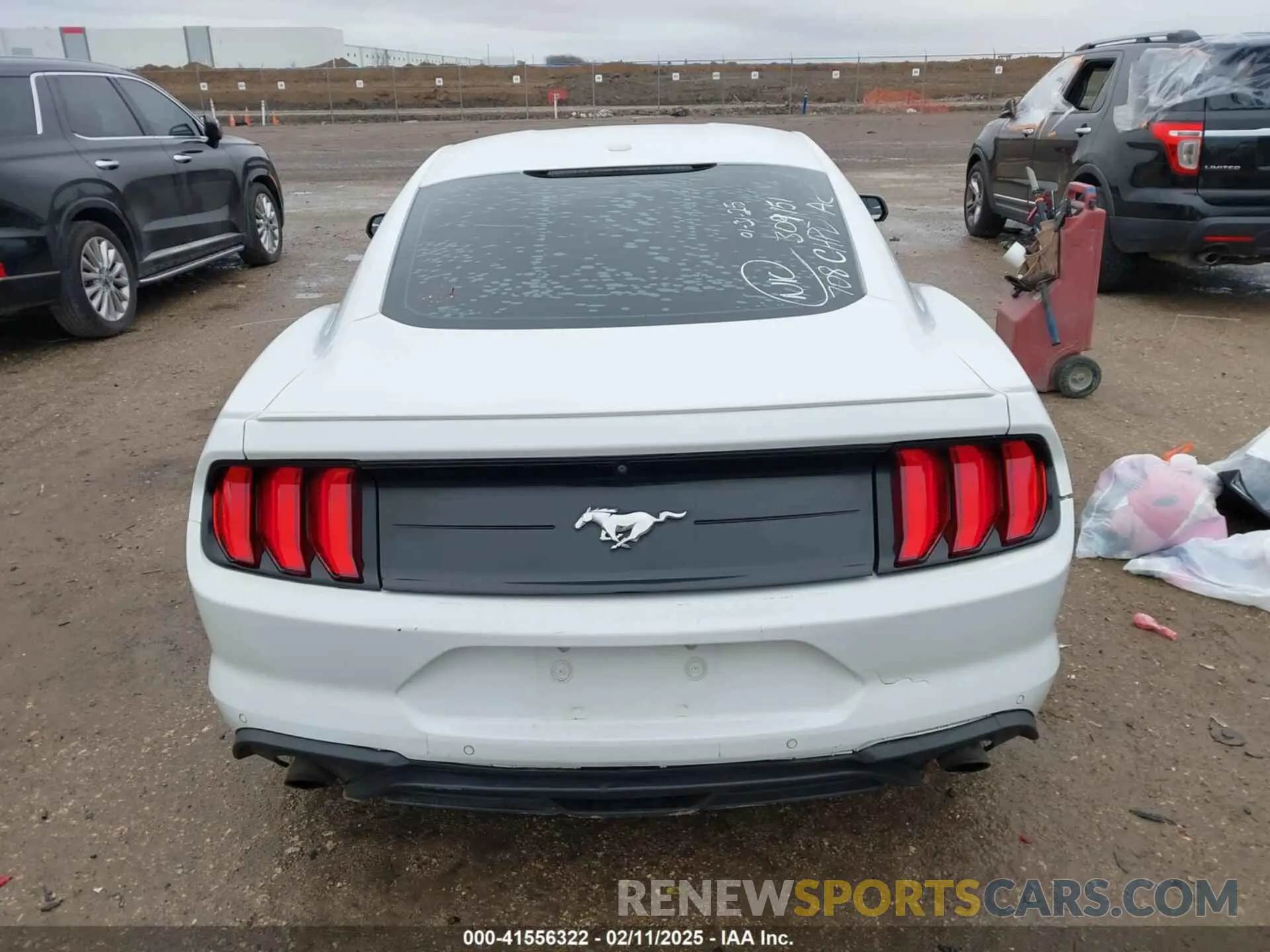 15 Photograph of a damaged car 1FA6P8TH6K5201919 FORD MUSTANG 2019