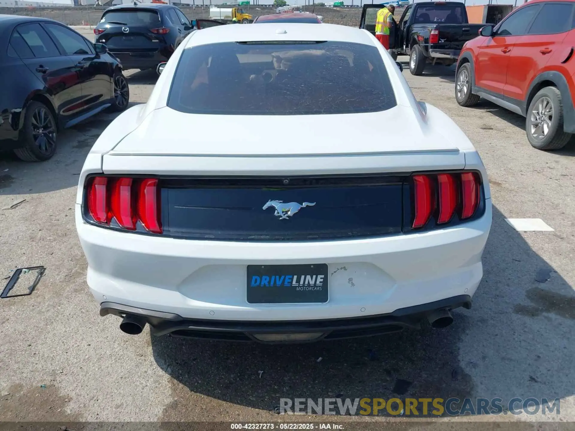 16 Photograph of a damaged car 1FA6P8TH7K5172155 FORD MUSTANG 2019