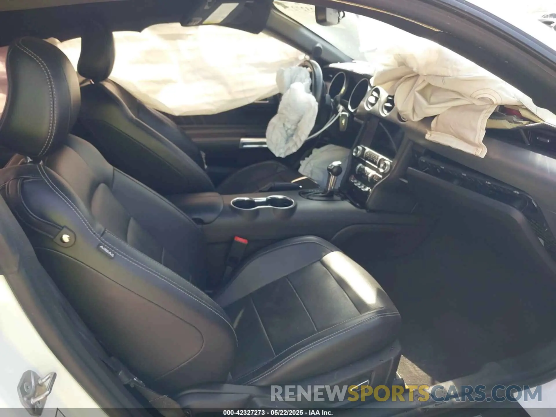 5 Photograph of a damaged car 1FA6P8TH7K5172155 FORD MUSTANG 2019