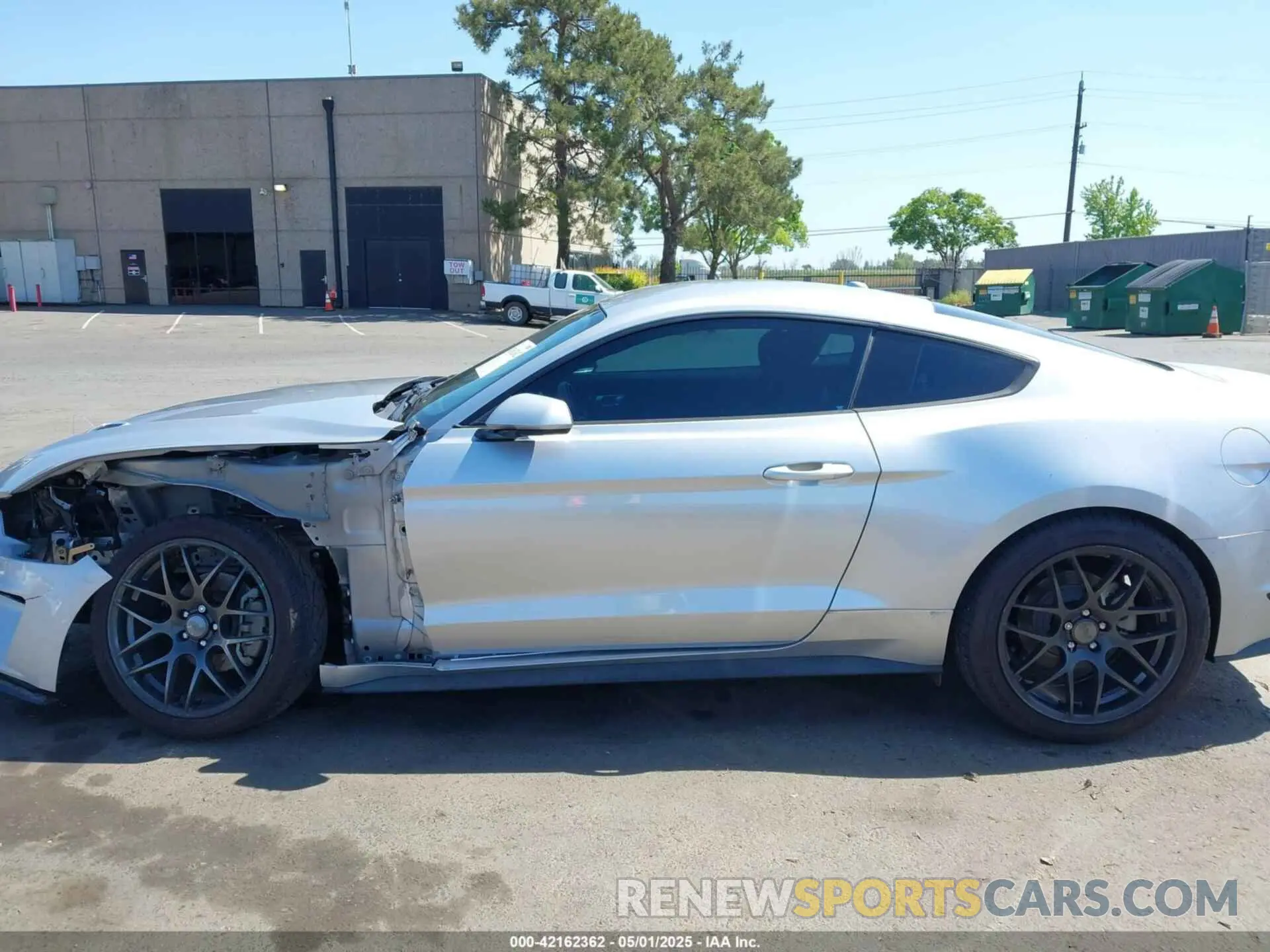 15 Photograph of a damaged car 1FA6P8TH8K5194620 FORD MUSTANG 2019