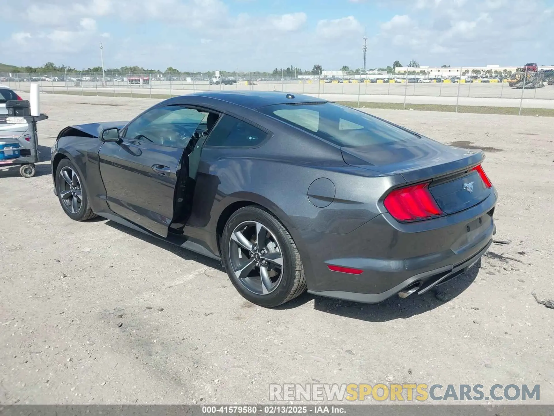 3 Фотография поврежденного автомобиля 1FA6P8TH9K5176353 FORD MUSTANG 2019