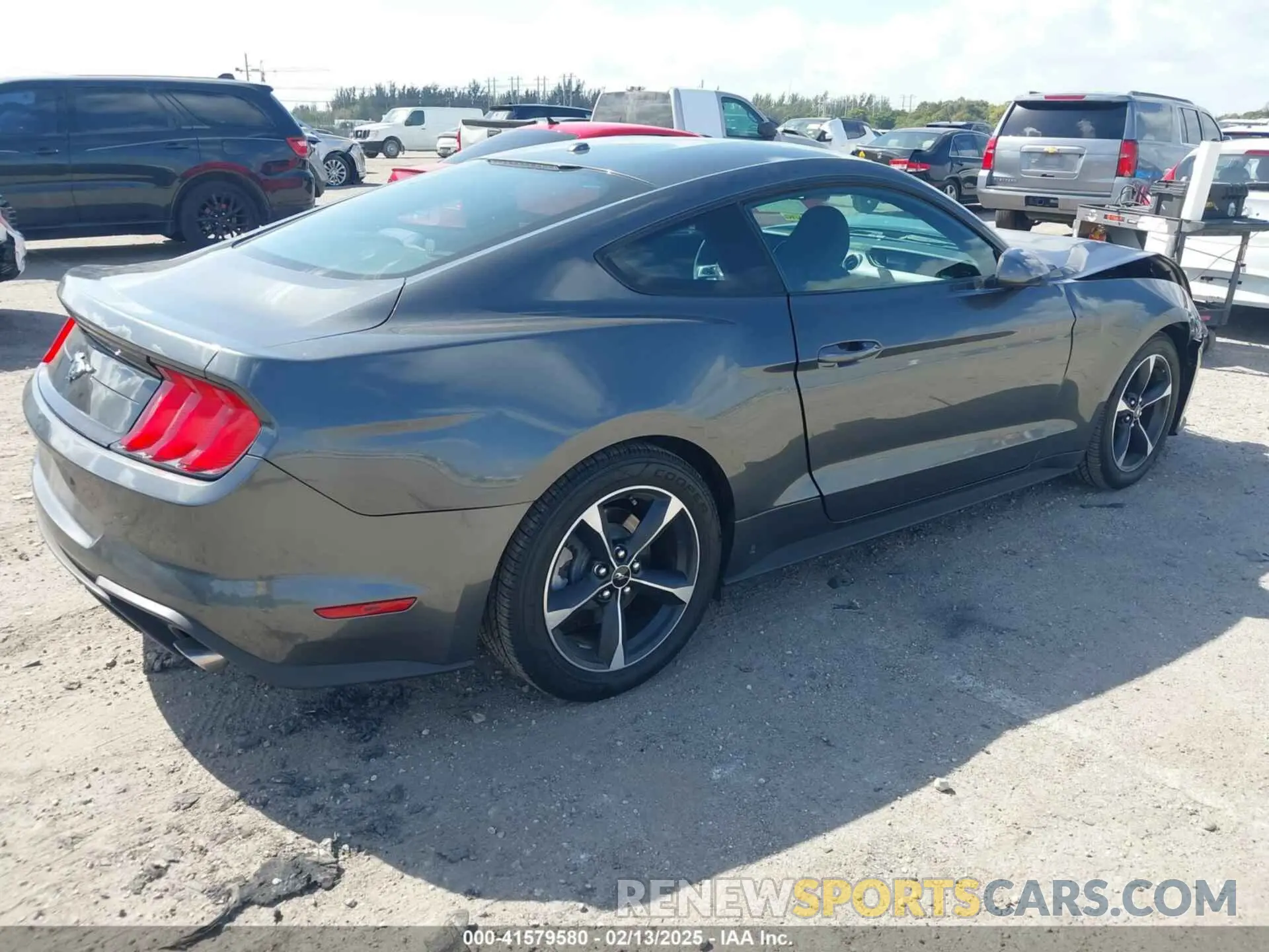 4 Фотография поврежденного автомобиля 1FA6P8TH9K5176353 FORD MUSTANG 2019