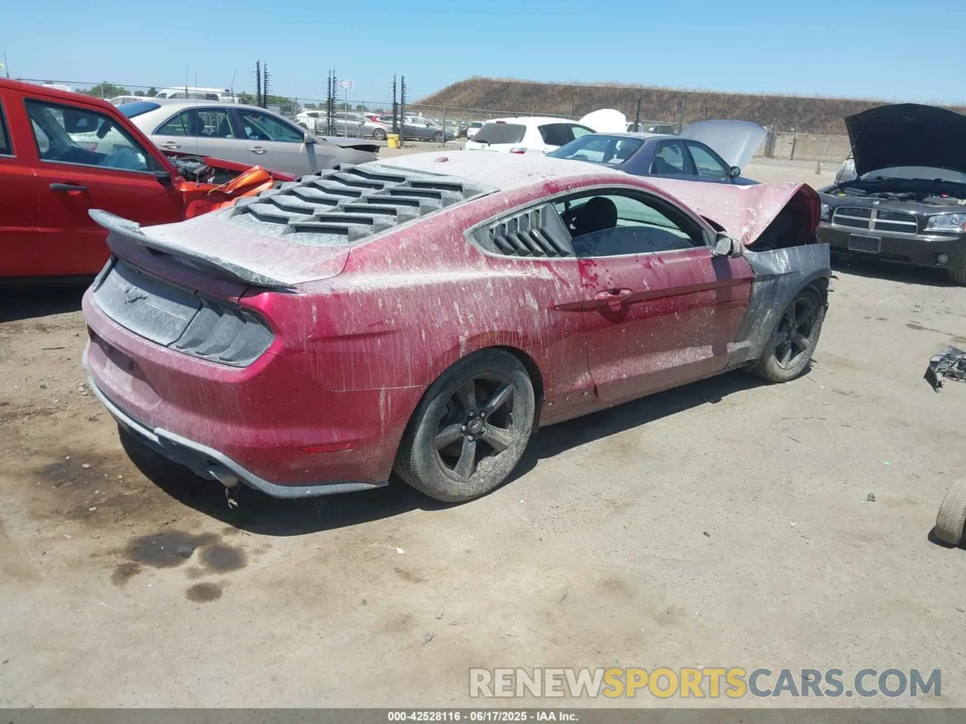 4 Photograph of a damaged car 1FA6P8THXK5118705 FORD MUSTANG 2019