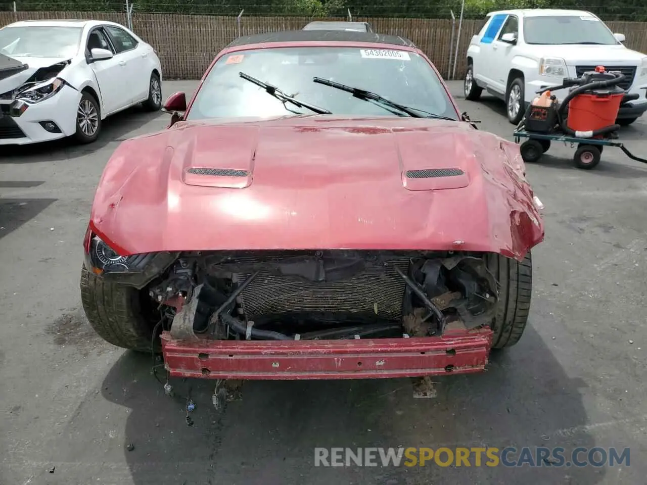 5 Photograph of a damaged car 1FATP8FF4K5193350 FORD MUSTANG 2019