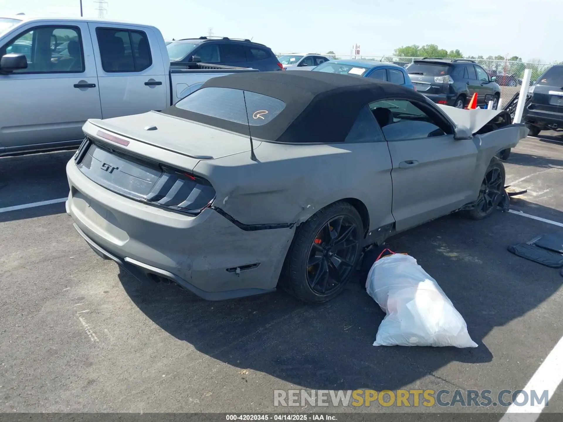 4 Фотография поврежденного автомобиля 1FATP8FF5K5182163 FORD MUSTANG 2019