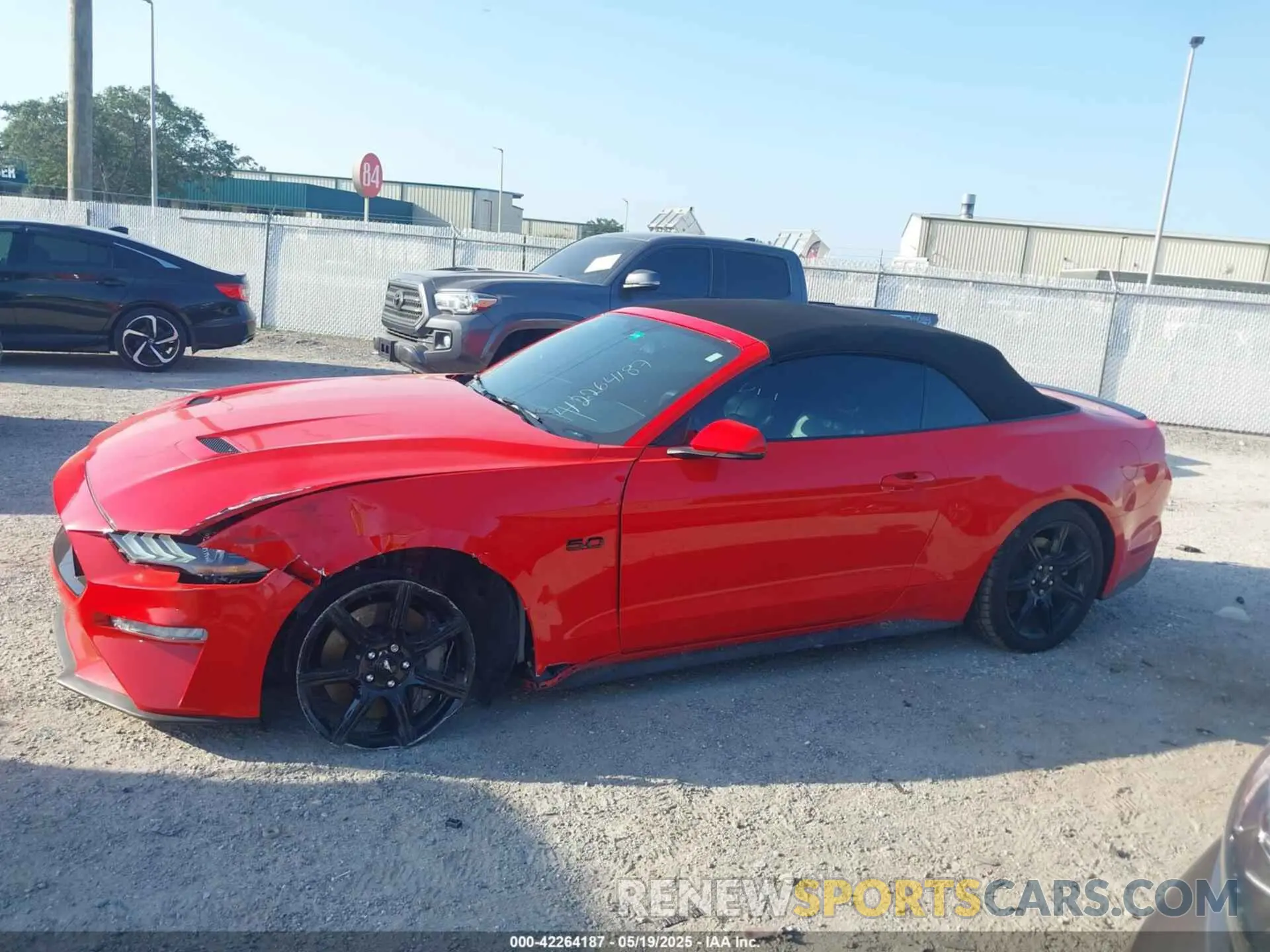 14 Photograph of a damaged car 1FATP8FF8K5196252 FORD MUSTANG 2019