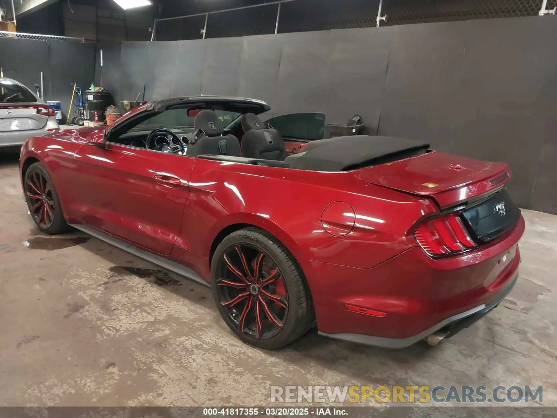 3 Photograph of a damaged car 1FATP8UH2K5205502 FORD MUSTANG 2019