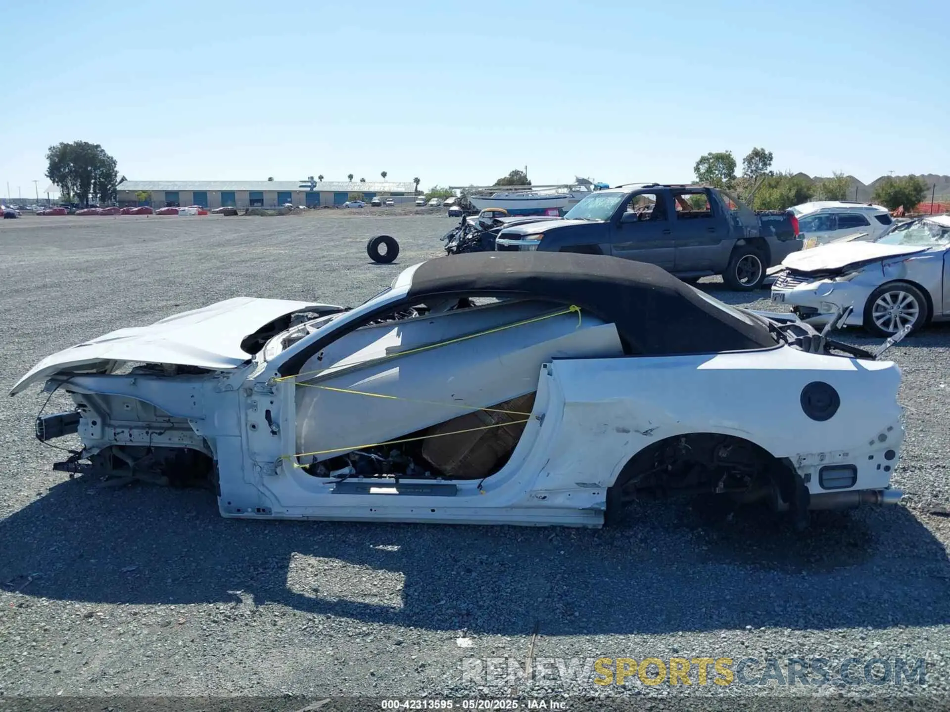 13 Photograph of a damaged car 1FATP8UH4K5109225 FORD MUSTANG 2019