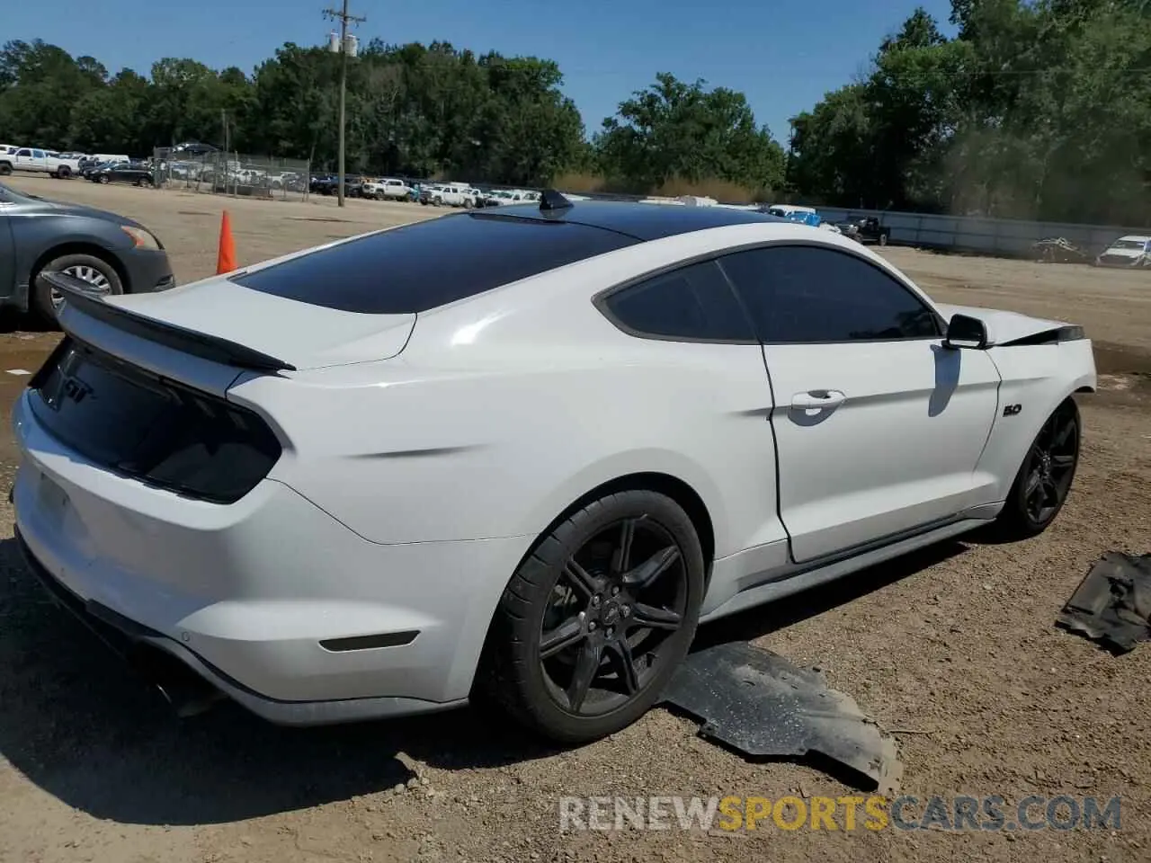 3 Photograph of a damaged car 1FA6P8CF0L5153723 FORD MUSTANG 2020