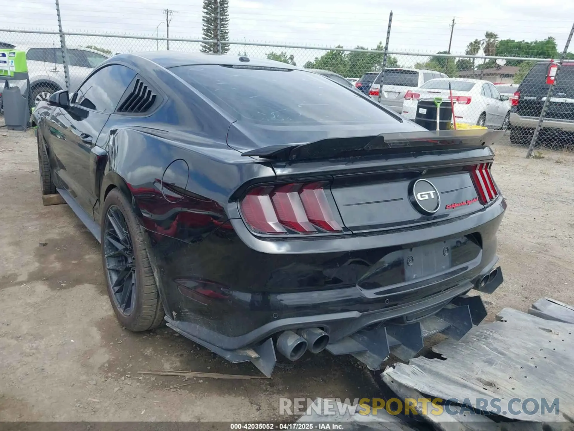 3 Фотография поврежденного автомобиля 1FA6P8CF1L5124795 FORD MUSTANG 2020