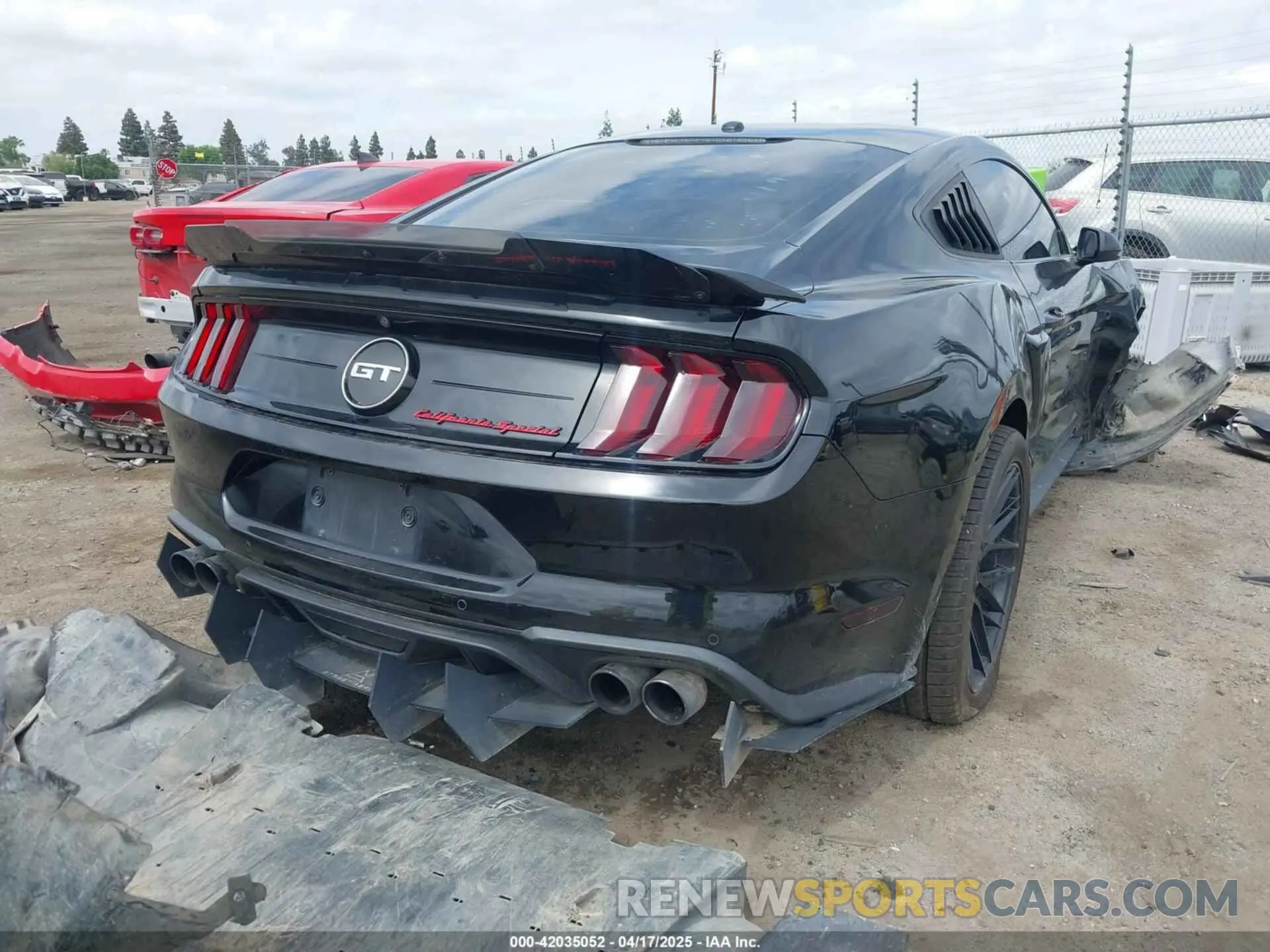 4 Фотография поврежденного автомобиля 1FA6P8CF1L5124795 FORD MUSTANG 2020