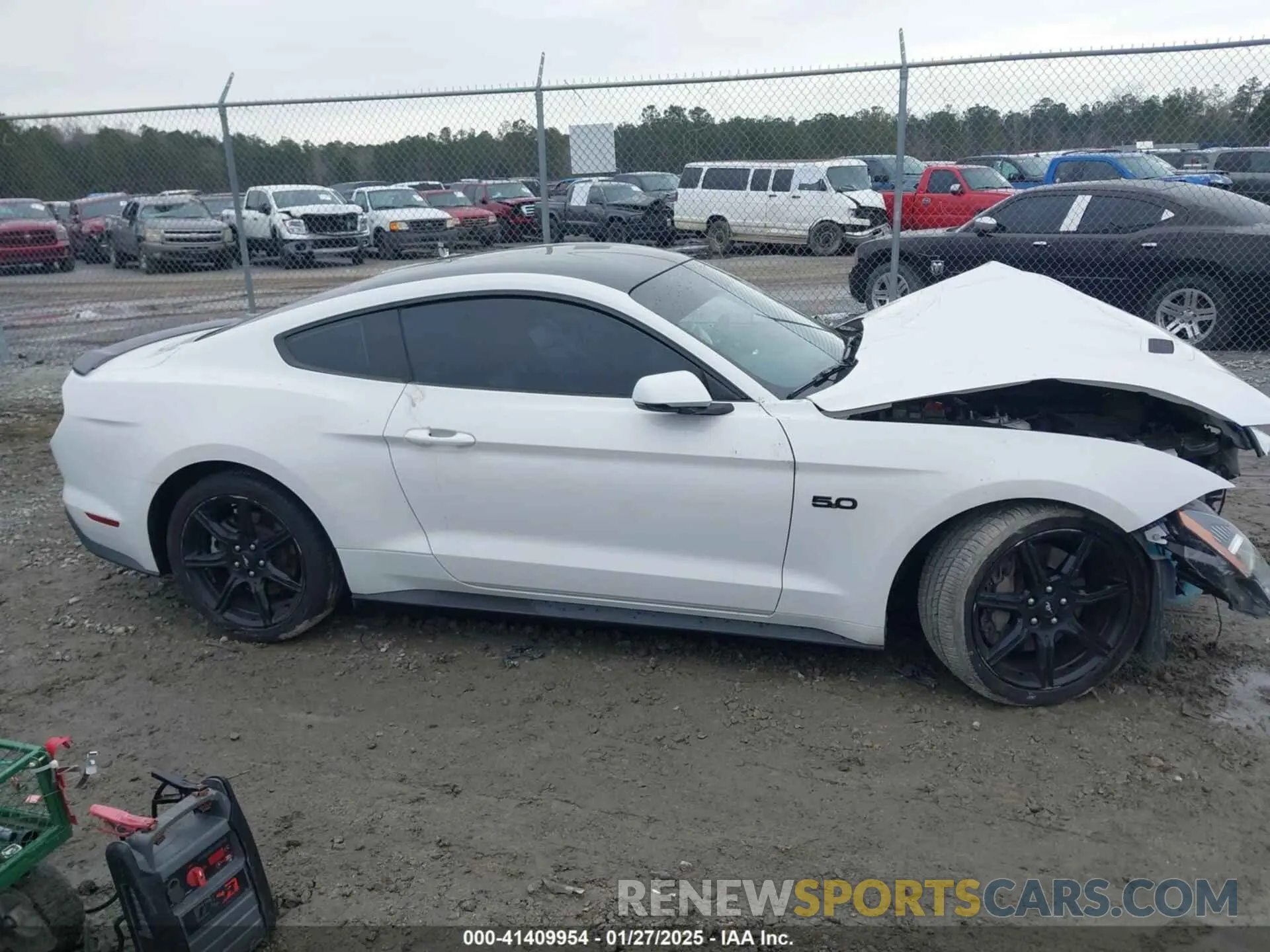 13 Фотография поврежденного автомобиля 1FA6P8CF3L5159340 FORD MUSTANG 2020