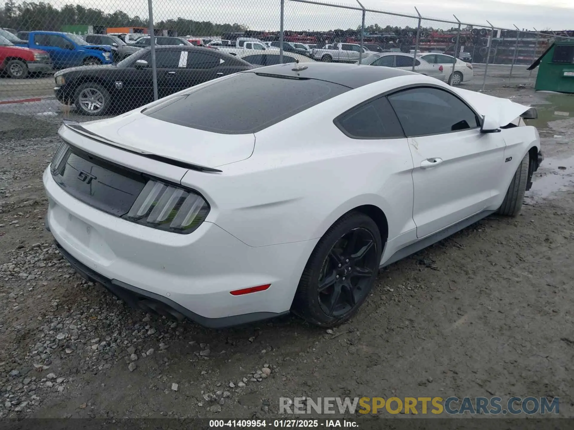 4 Фотография поврежденного автомобиля 1FA6P8CF3L5159340 FORD MUSTANG 2020